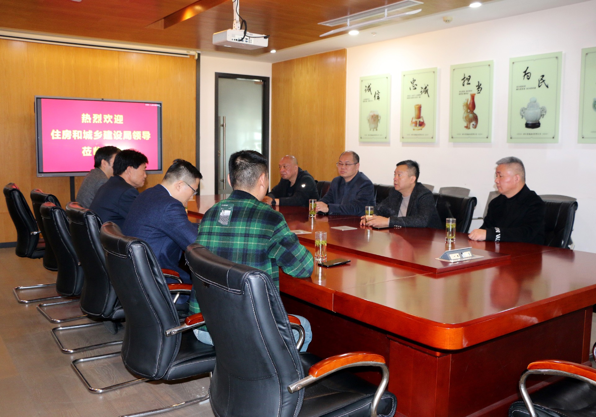 1708408319786505.jpg 1708408319786505.jpg